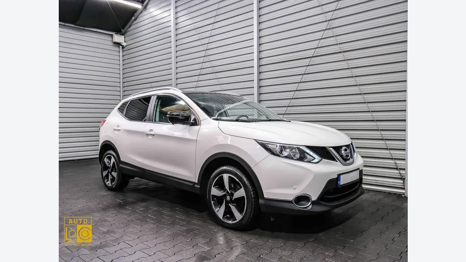 NISSAN Qashqai -