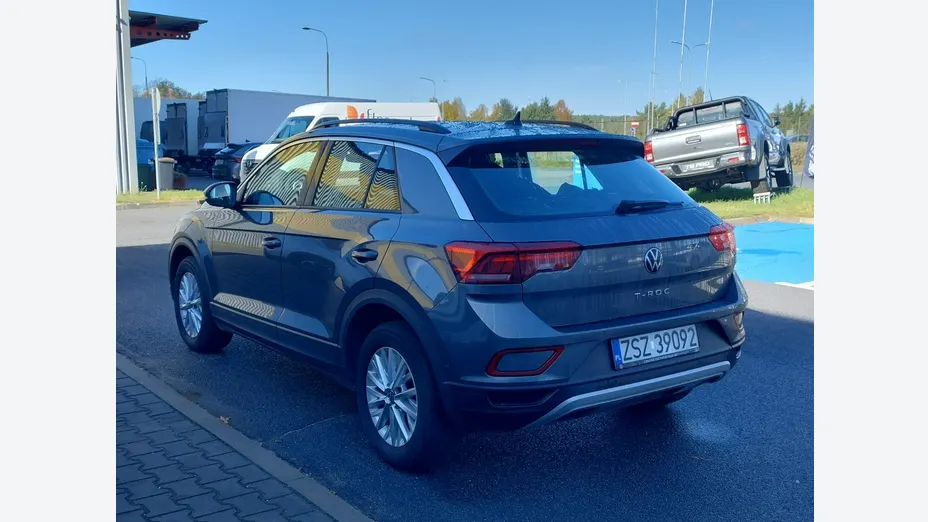 VOLKSWAGEN T-ROC -