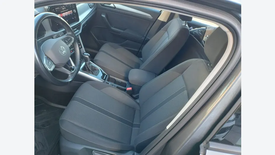 VOLKSWAGEN T-ROC -