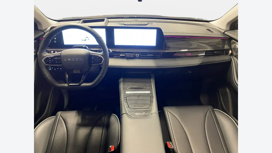 OMODA E5 -