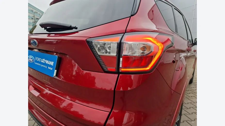 FORD Kuga -