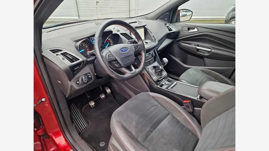 FORD Kuga -