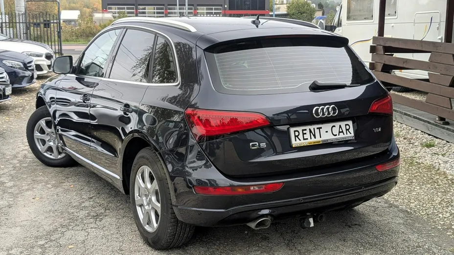 AUDI Q5 -