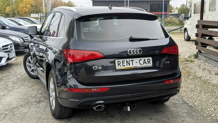 AUDI Q5 -