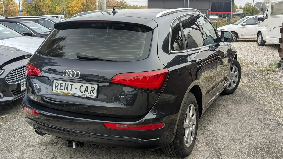 AUDI Q5 -