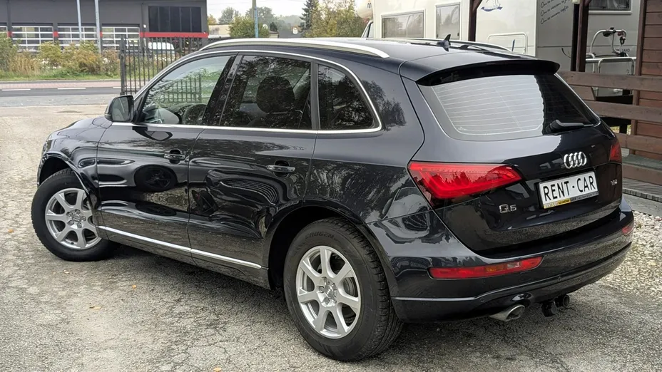 AUDI Q5 -