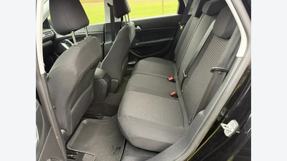 PEUGEOT 308 -