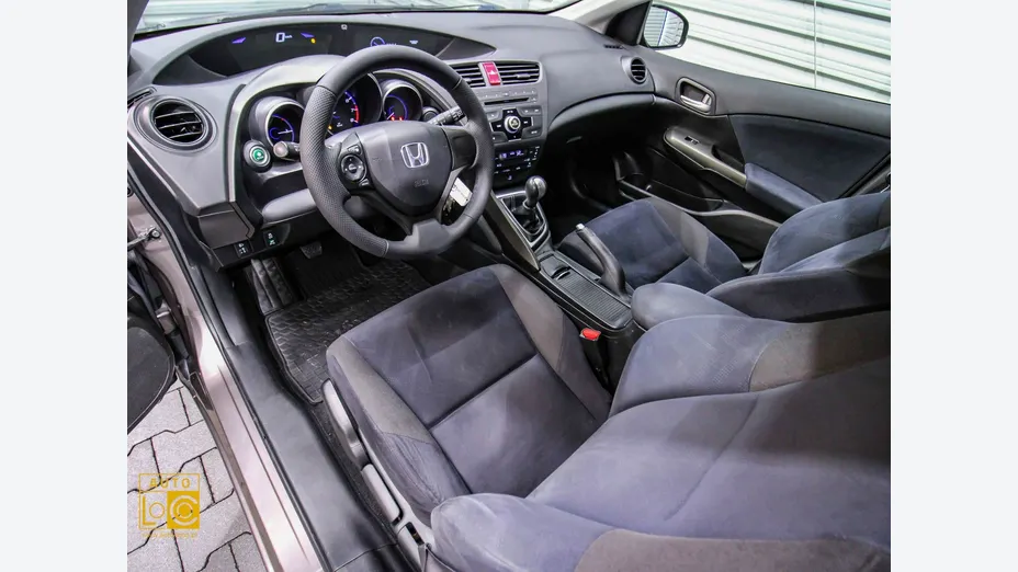 HONDA Civic -