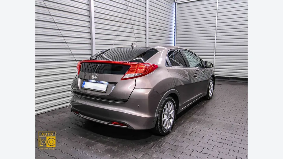 HONDA Civic -