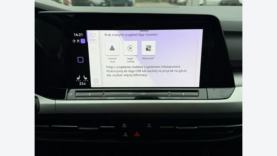 VOLKSWAGEN Golf -