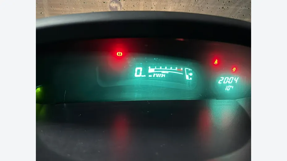 TOYOTA Yaris -