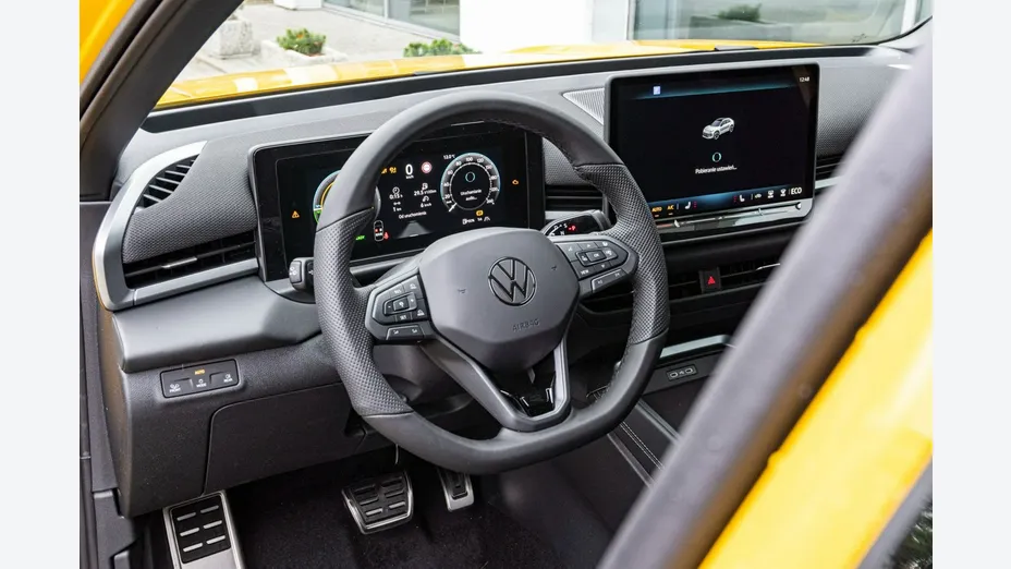 VOLKSWAGEN T-ROC -