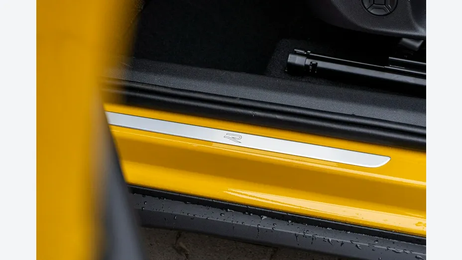 VOLKSWAGEN T-ROC -