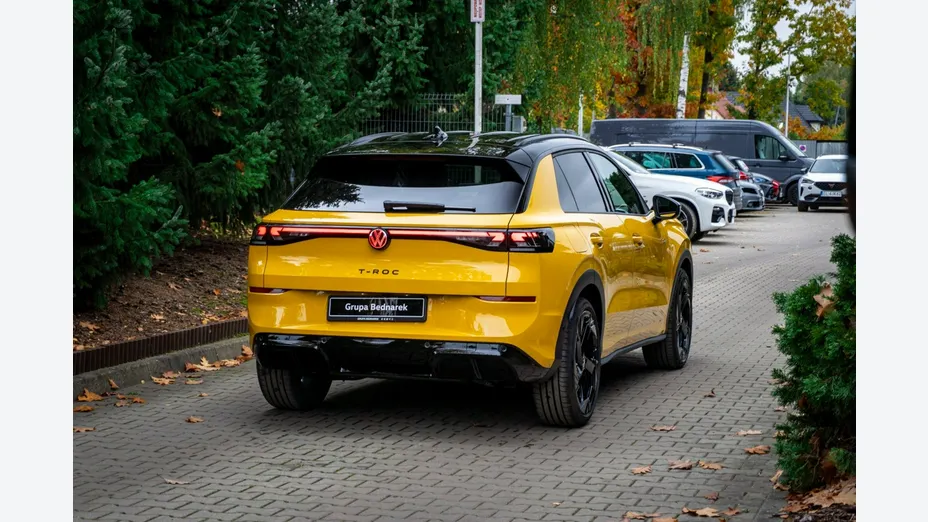 VOLKSWAGEN T-ROC -