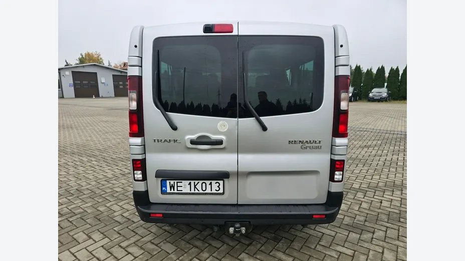 RENAULT Trafic -