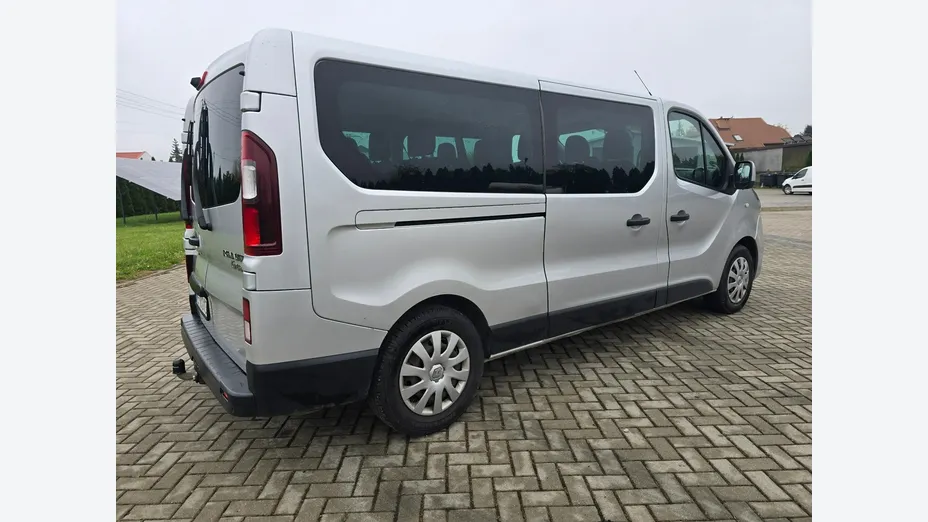 RENAULT Trafic -
