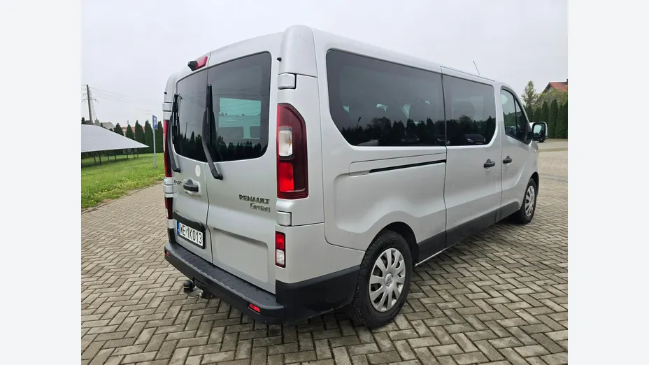 RENAULT Trafic -
