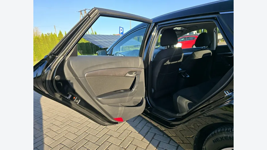HYUNDAI i40 -