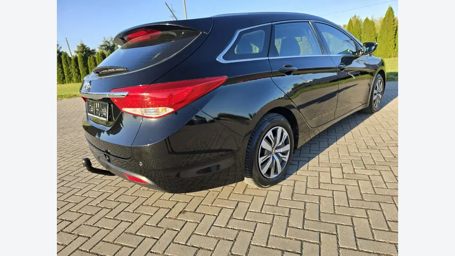 HYUNDAI i40 -