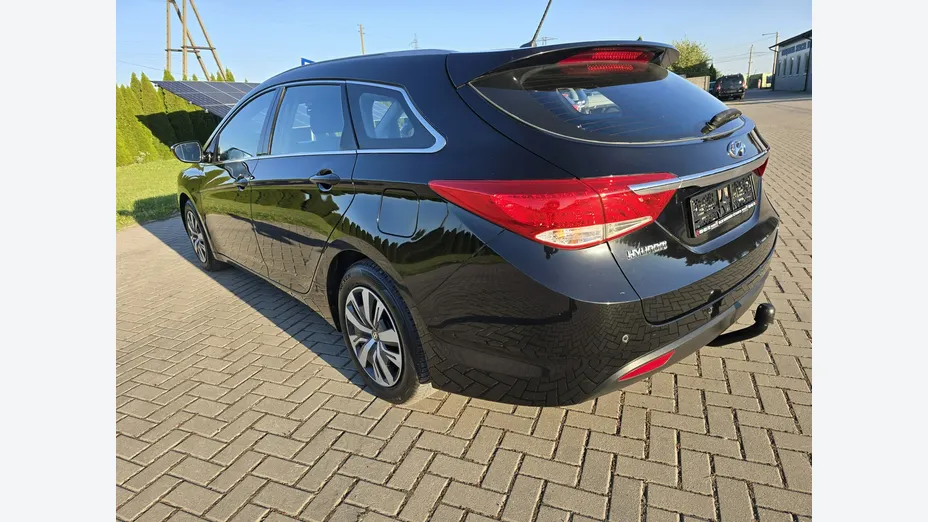 HYUNDAI i40 -