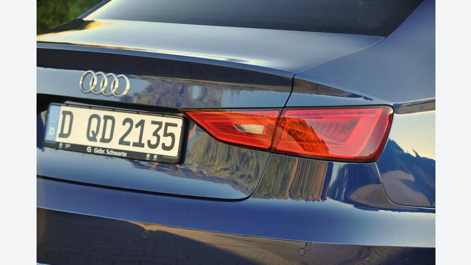 AUDI A3 Limousine -