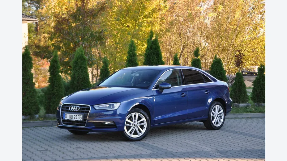 AUDI A3 Limousine -