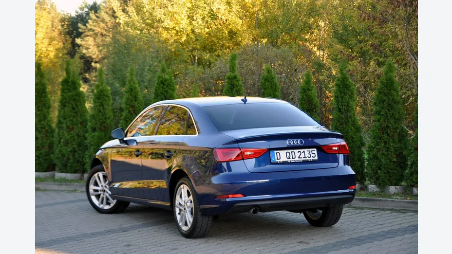 AUDI A3 Limousine -