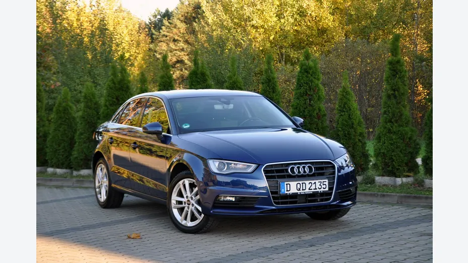 AUDI A3 Limousine -