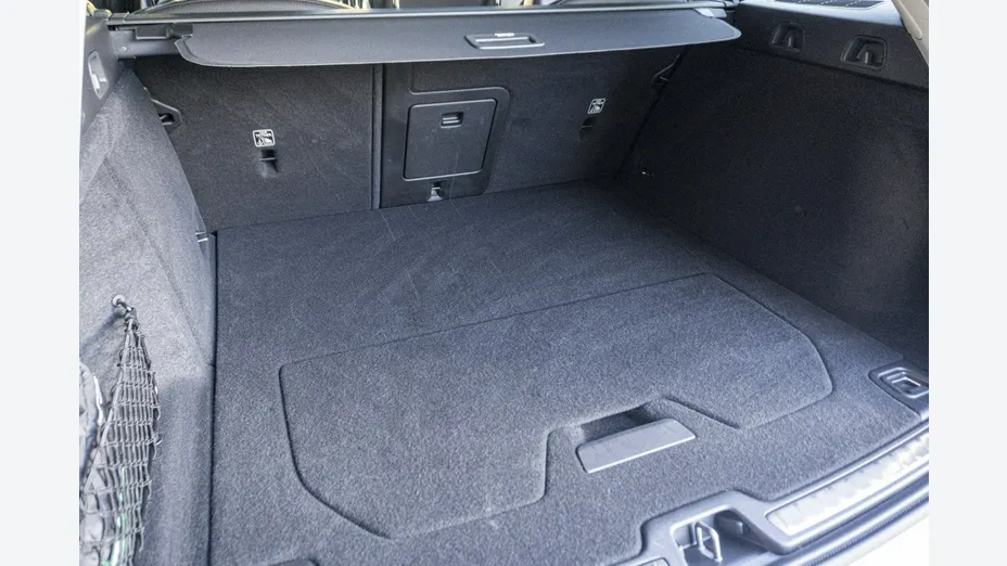 VOLVO V60 -