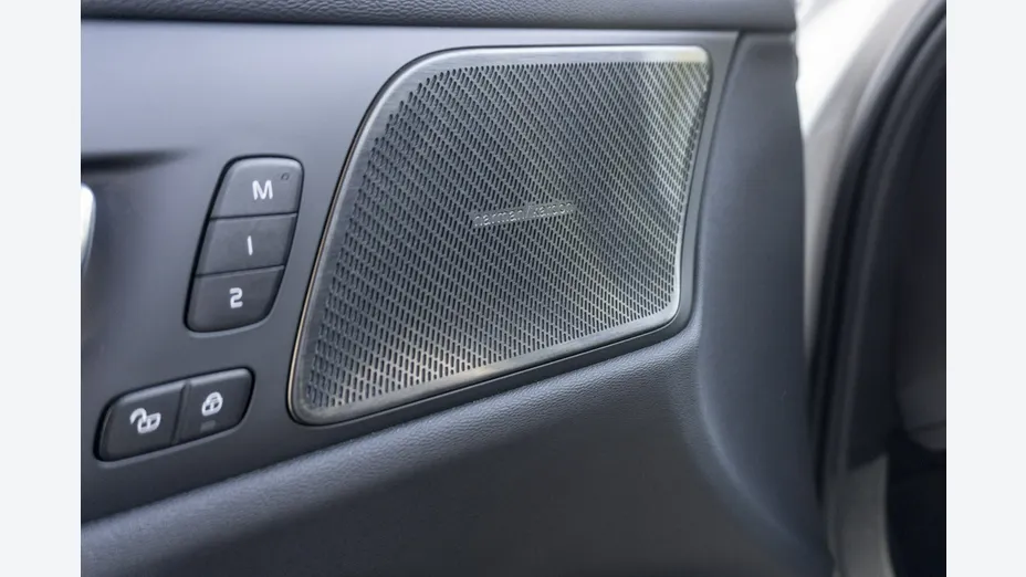 VOLVO V60 -