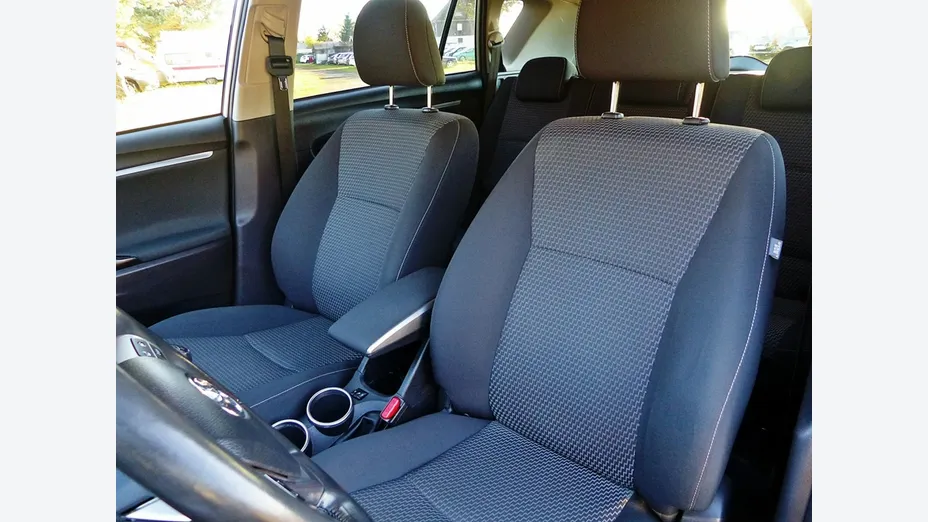 TOYOTA Verso -