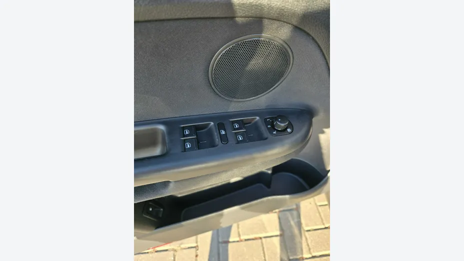 VOLKSWAGEN Golf Plus -
