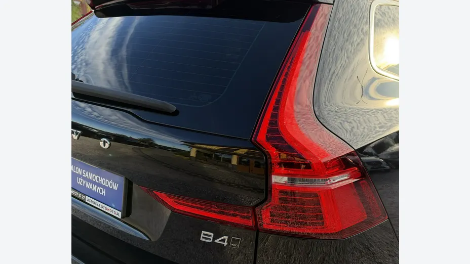 VOLVO XC60 -