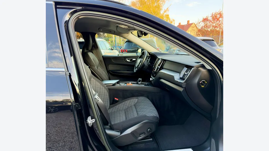 VOLVO XC60 -
