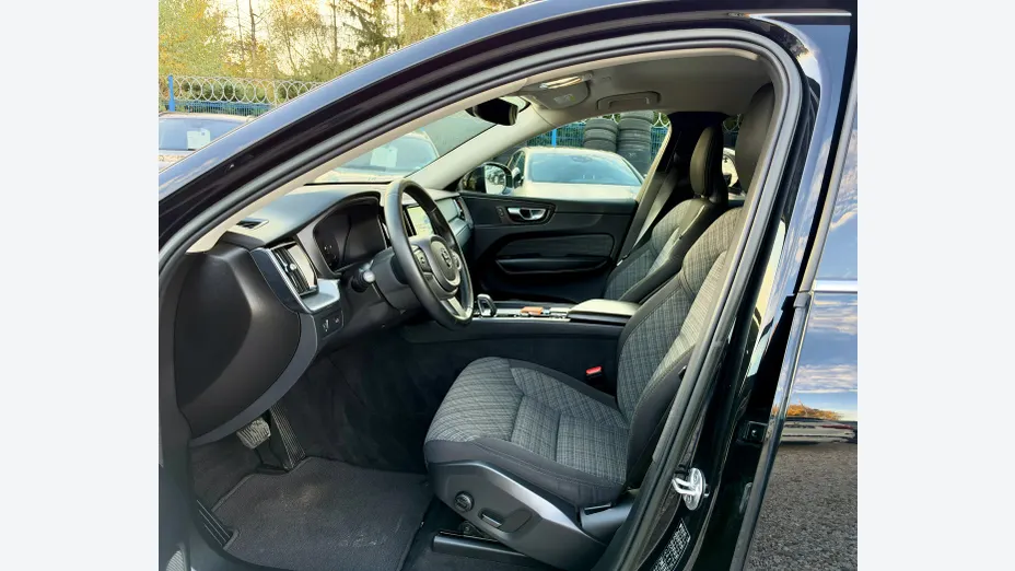 VOLVO XC60 -