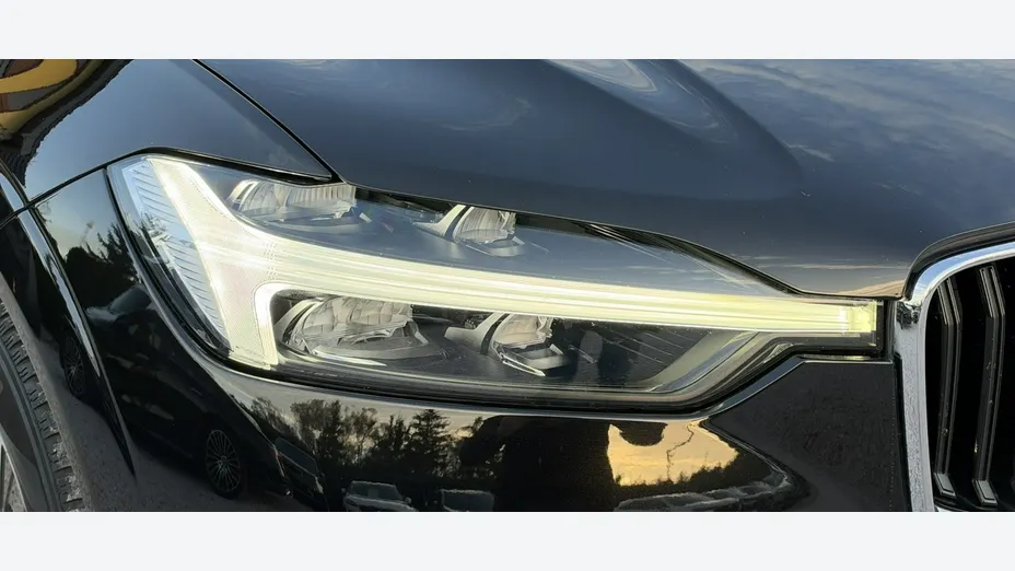 VOLVO XC60 -