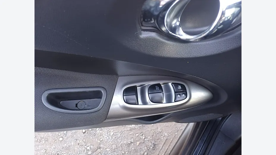 NISSAN Juke -