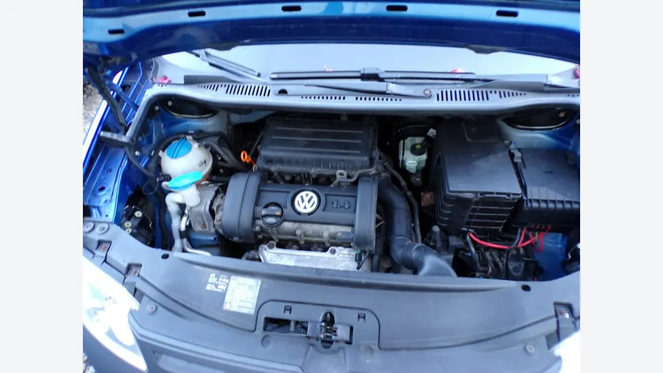 VOLKSWAGEN Caddy -