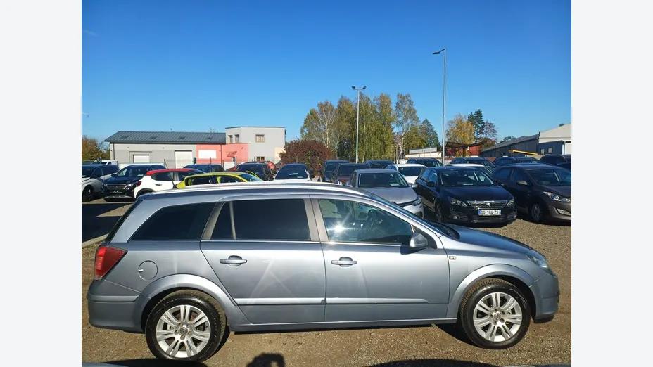 OPEL Astra -