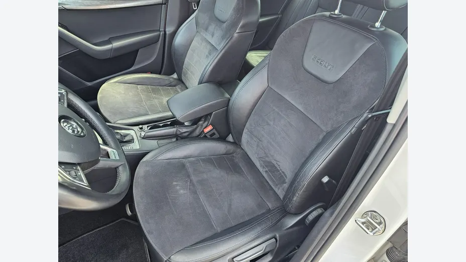 SKODA Octavia -