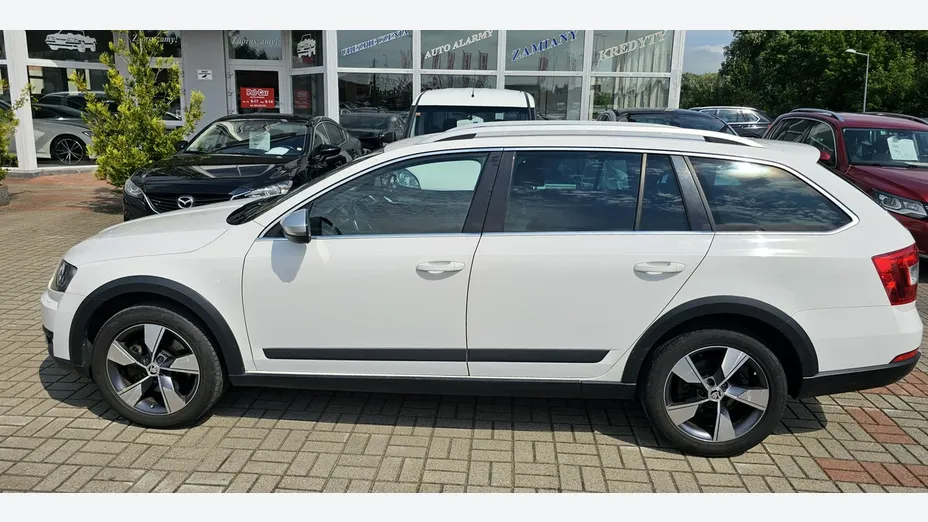 SKODA Octavia -