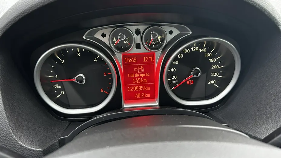 FORD Kuga -
