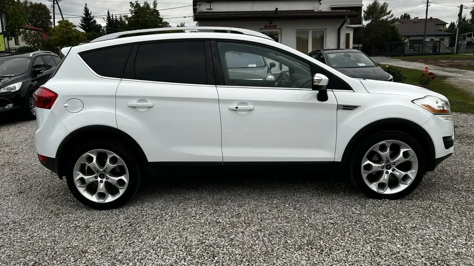 FORD Kuga -