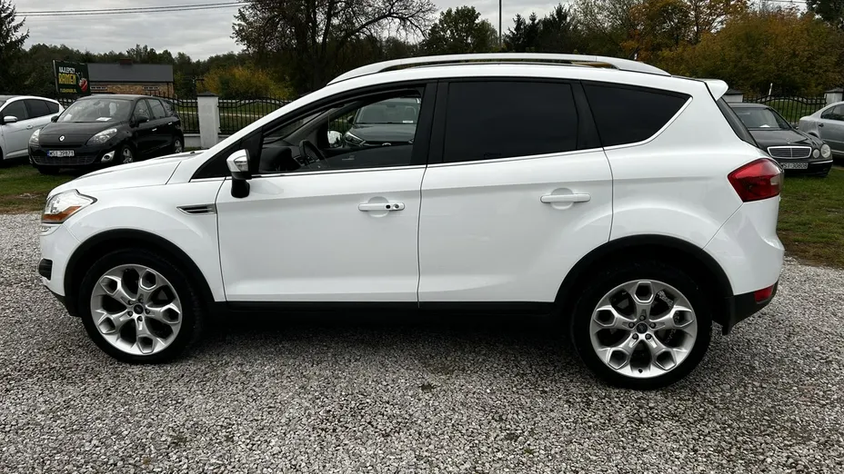 FORD Kuga -