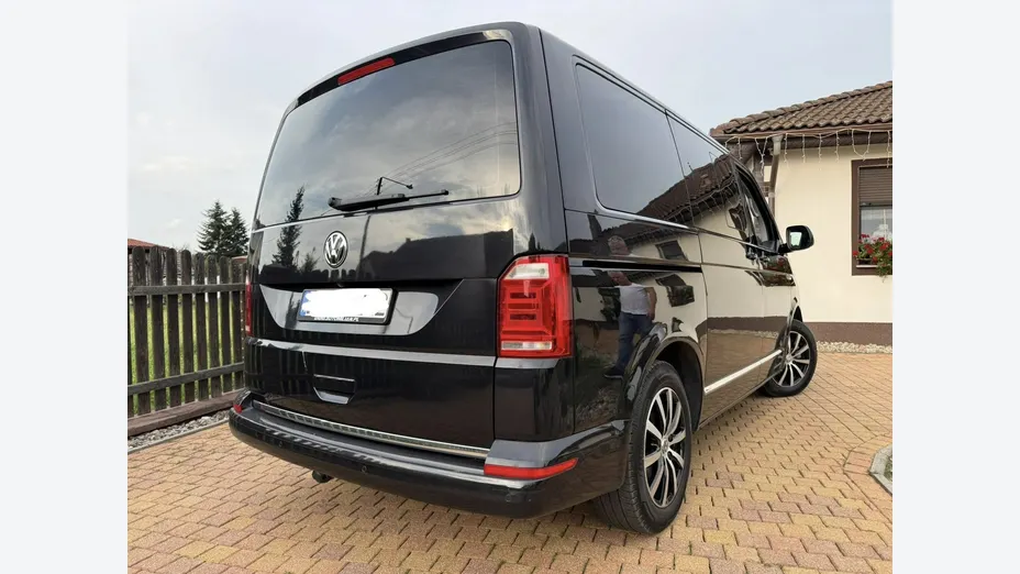 VOLKSWAGEN Multivan -
