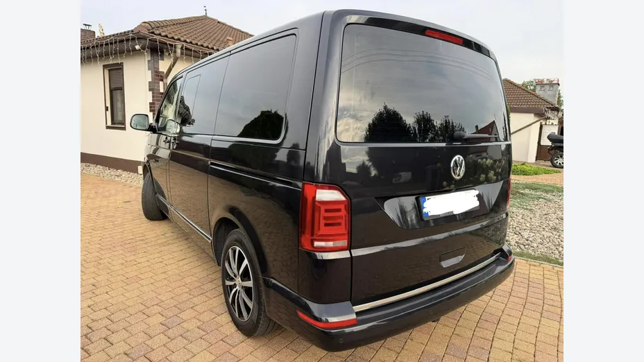 VOLKSWAGEN Multivan -