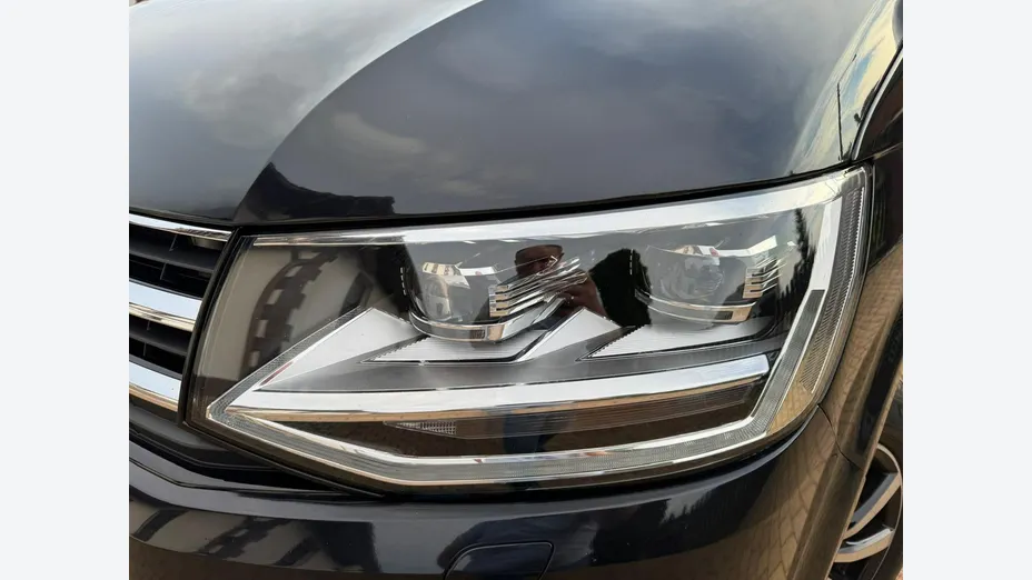 VOLKSWAGEN Multivan -