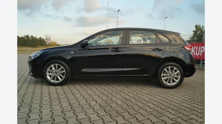HYUNDAI i30 -