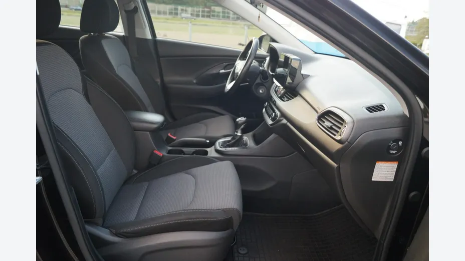HYUNDAI i30 -