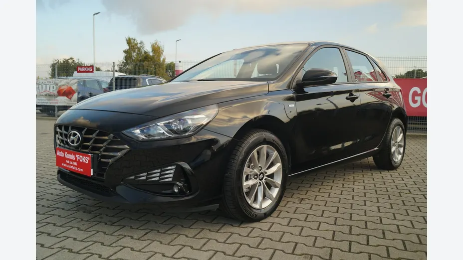 HYUNDAI i30 -